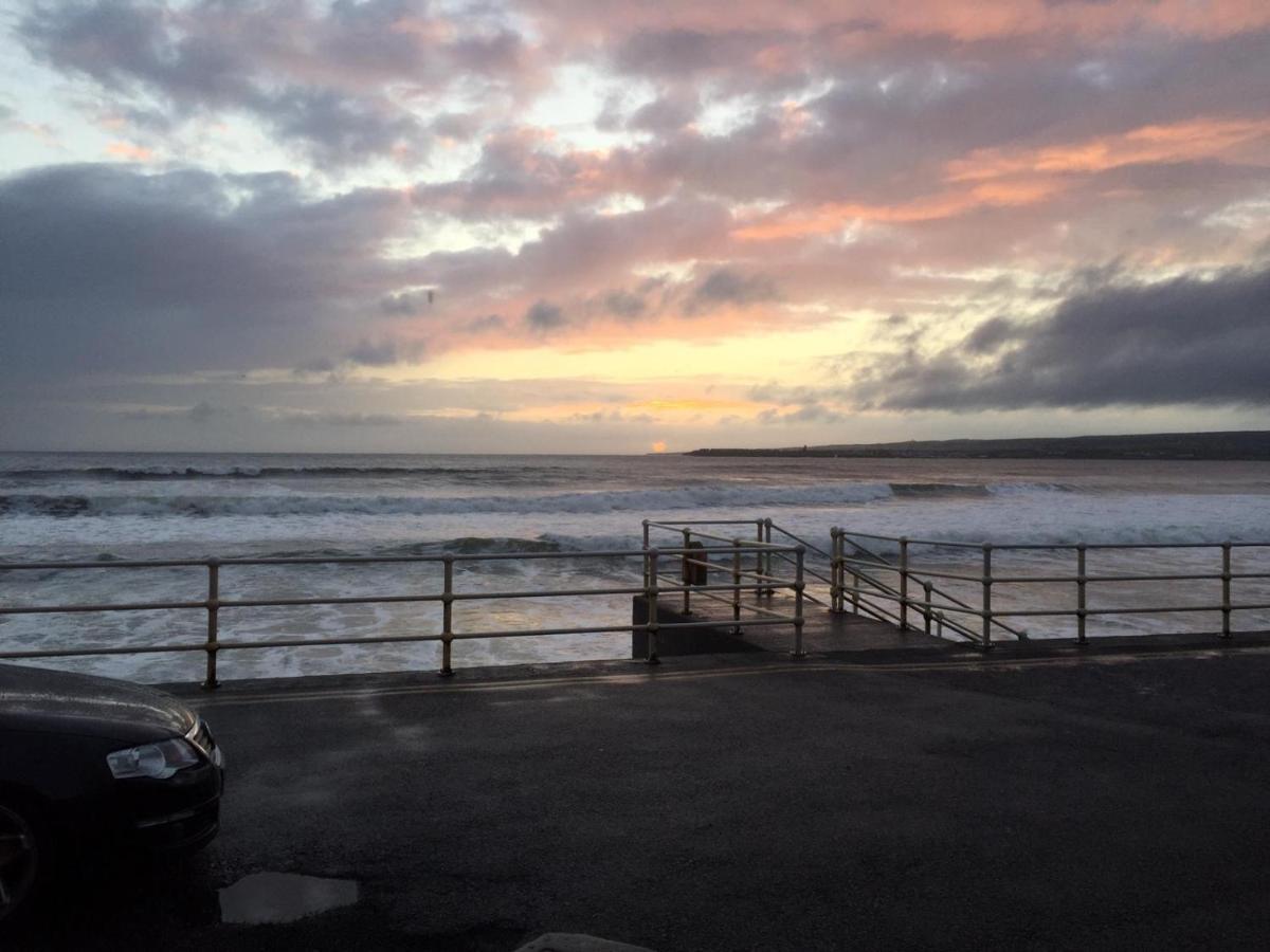 Bed and Breakfast The View Lahinch Esterno foto