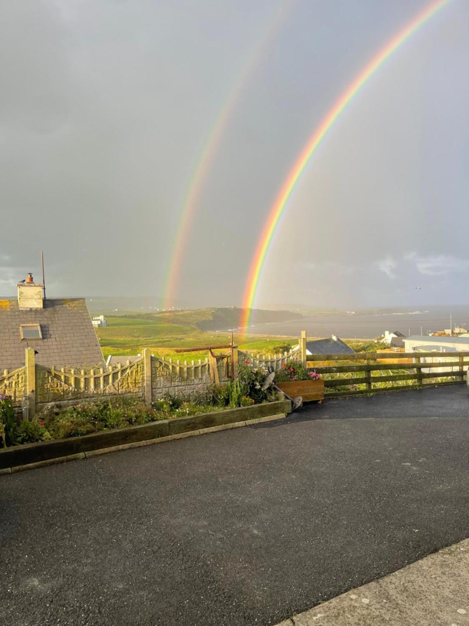 Bed and Breakfast The View Lahinch Esterno foto